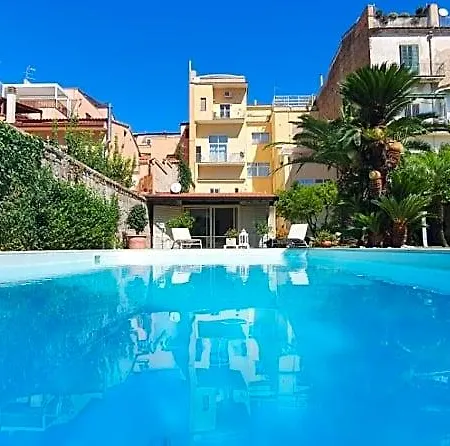 Casa Castagna 4* Caserte